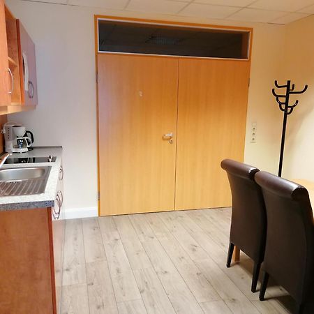 Hotel Am Holzhafen ชตาเดอ ภายนอก รูปภาพ