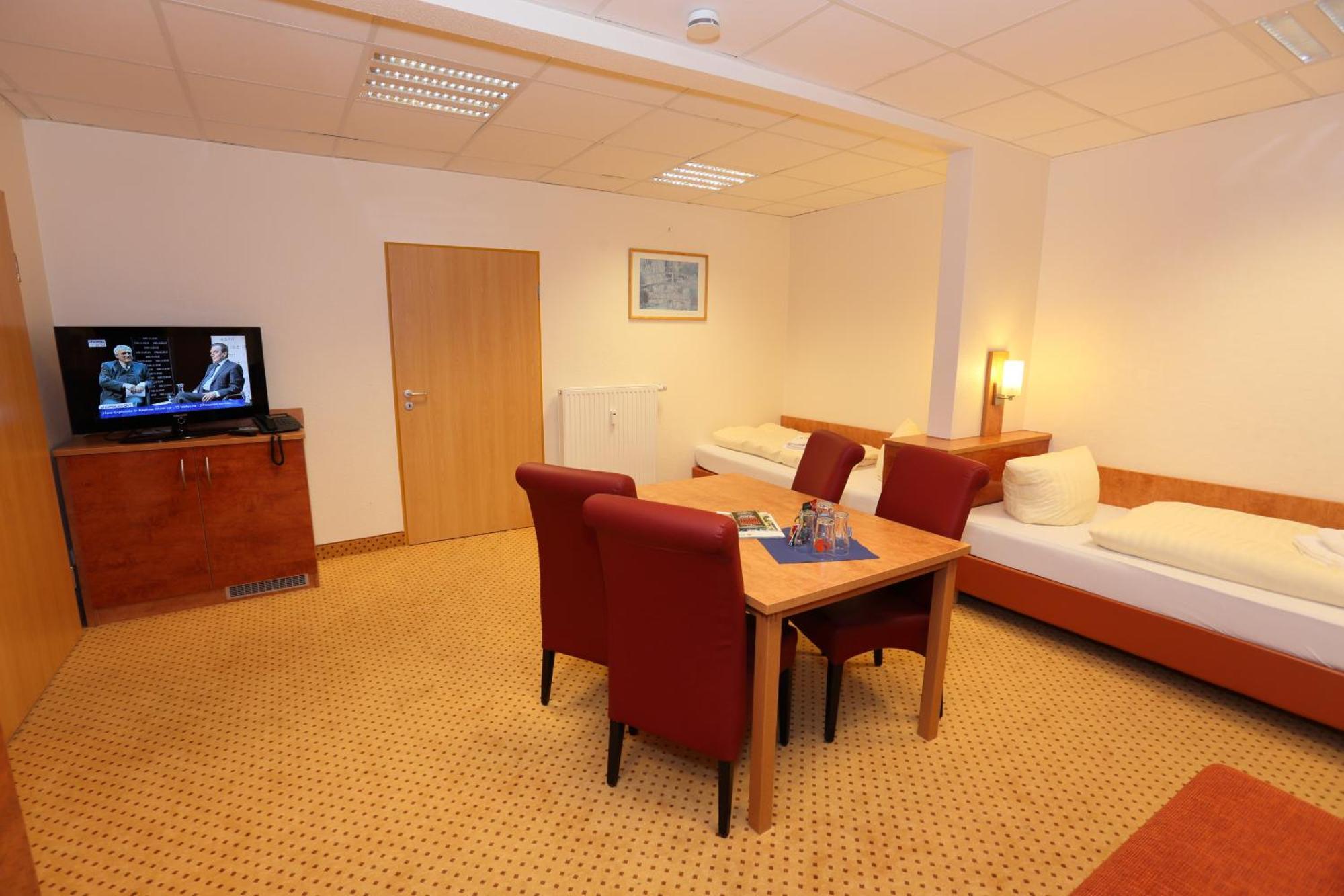 Hotel Am Holzhafen ชตาเดอ ภายนอก รูปภาพ
