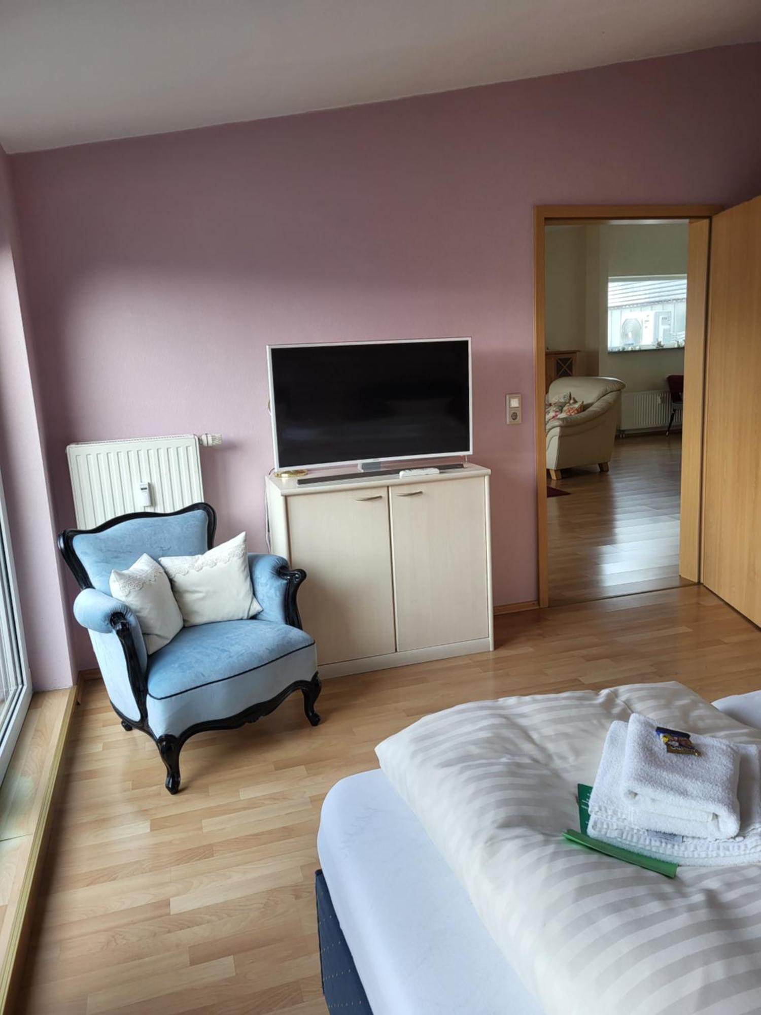 Hotel Am Holzhafen ชตาเดอ ภายนอก รูปภาพ